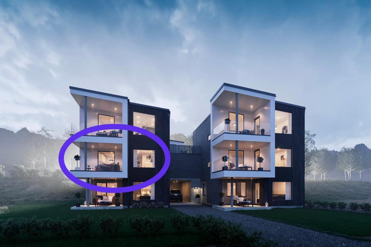 Veien Til Senja Apartment Finnsnes Exterior foto