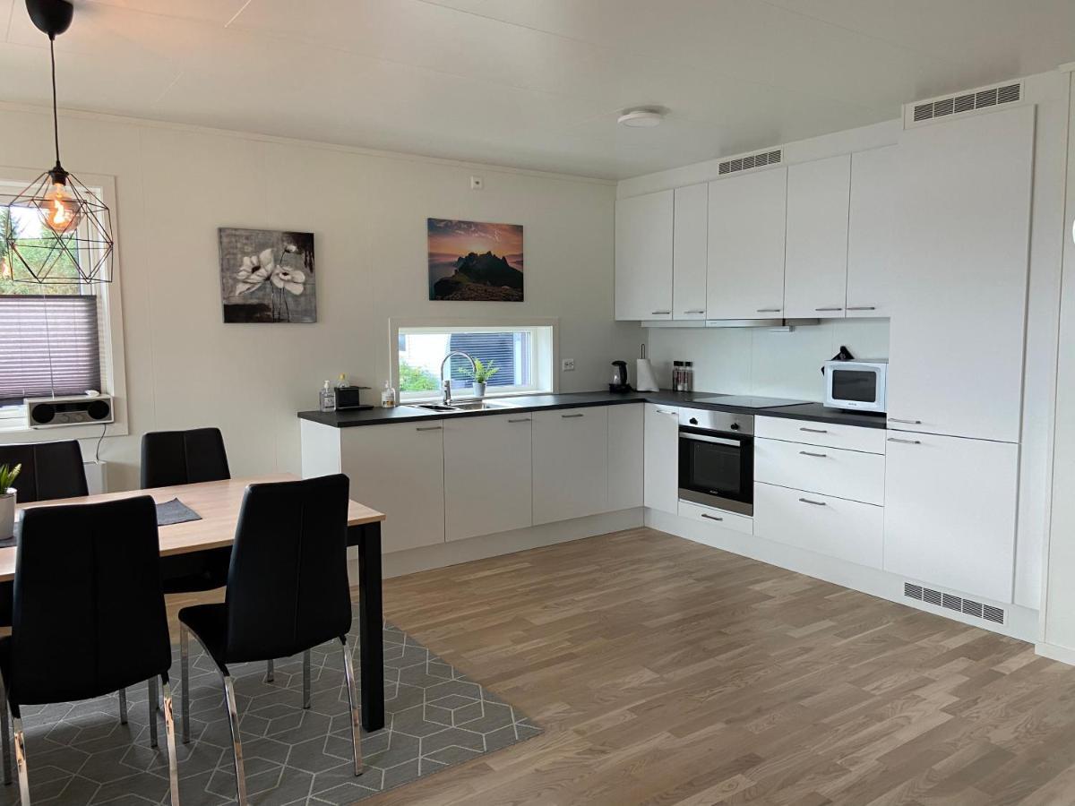 Veien Til Senja Apartment Finnsnes Exterior foto